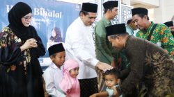 Halalbihalal dengan Ribuan Warga, Taj Yasin: Masyarakat Harus Saling Memaafkan