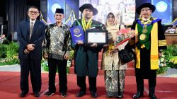 Raih Gelar Sarjana di UPS Tegal, Mahasiswa Tuna Netra Ini Buktikan Pentingnya Pendidikan Inklusif