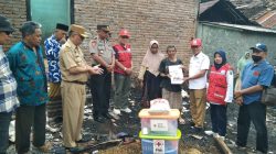 PMI Kabupaten Tegal Salurkan Bantuan bagi Korban Kebakaran di Desa Cerih