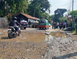 Bupati Tegal Gelontorkan Rp 8 Miliar, Untuk Perbaikan Jalan Margasari-Jedug