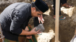 Wagub Jateng Letakkan Batu Pertama Masjid Terbakar