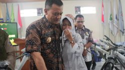 Gubernur Luthfi Peluk Siswi Miskin Brebes Menangis Bisa Sekolah Gratis