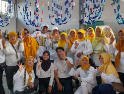Satu Dekade Mawar Biru, Warga Kraton Diajak Melek Sampah