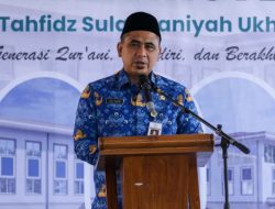 Taj Yasin Dorong Pesantren Terlibat Industri Halal Jateng