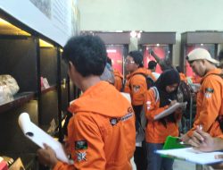 109 Mahasiswa Geologi Unsoed Belajar Langsung Fosil Purba di Situs Bumiayu Brebes