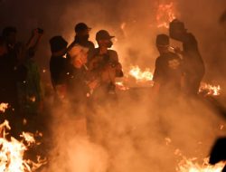 Wagub Jateng Hadiri Perang Obor Jepara Sarat Nilai Tradisi