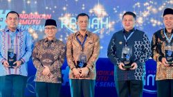 Ahmad Luthfi Terima Penghargaan Pendidikan dari Kementerian