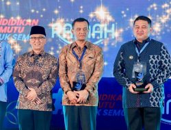 Ahmad Luthfi Terima Penghargaan Pendidikan dari Kementerian