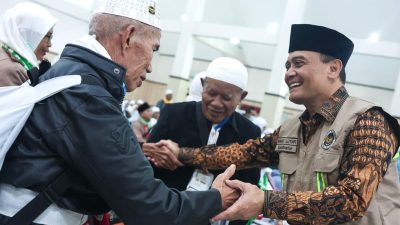 Tiba di Jawa Tengah, Jemaah Haji Disambut Tangis Syukur
